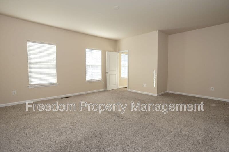 Gainesville Townhome: 7408 Brunson Cir