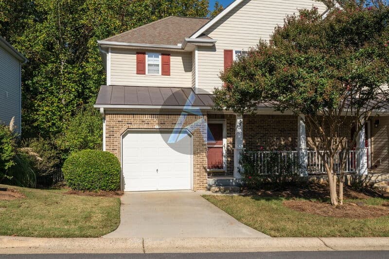 Woodstock Townhome: 437 Red Coat Ln