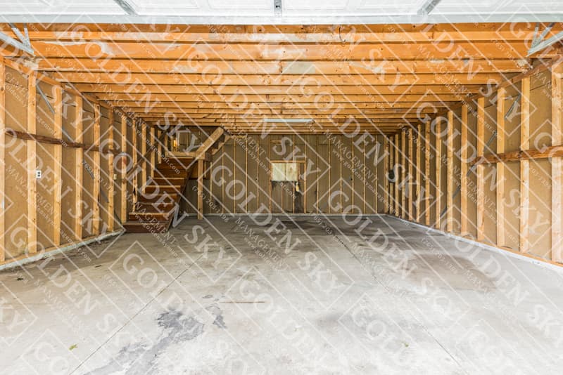 Muncie House: 209 North Manhattan Avenue
