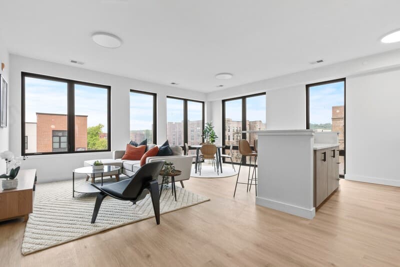 Orange Condo: 407 Highland Avenue - 418