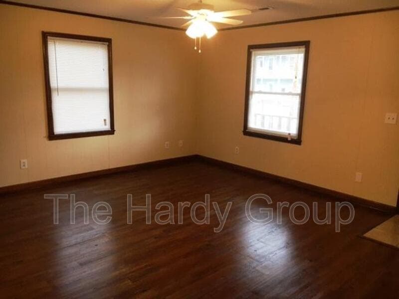 Winchester Condo: 308-B 4th Avenue NW