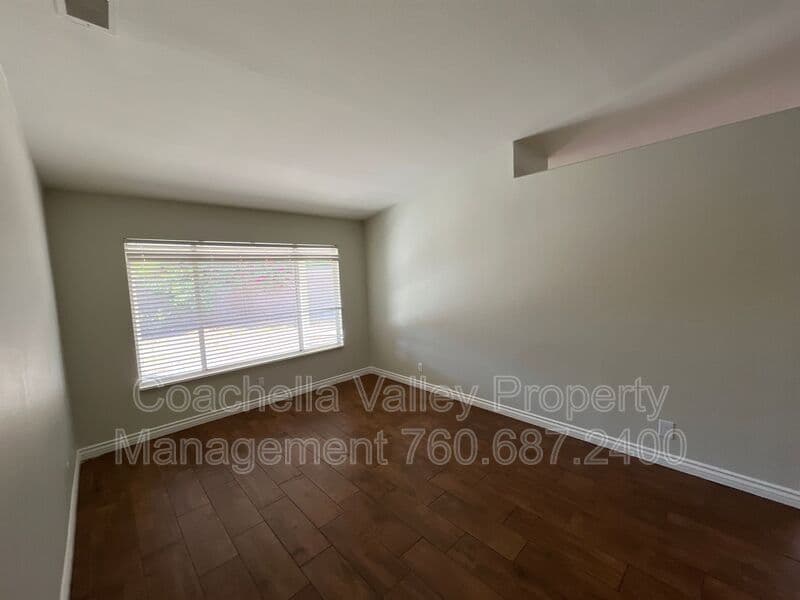 Indio House: 43209 Avenida Isabella