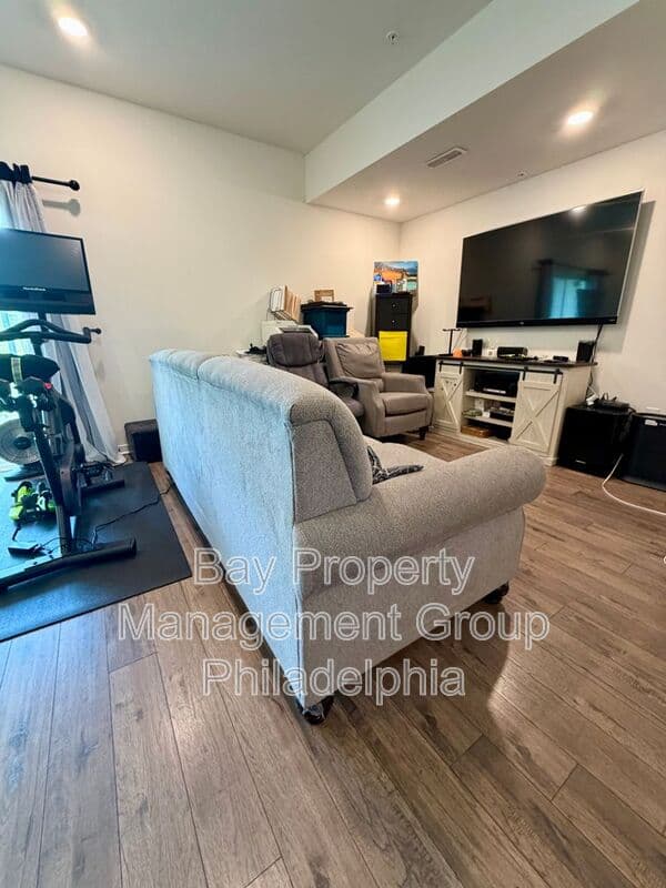Downingtown House: 1916 Boulder Dr