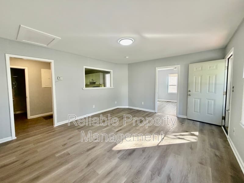 Fuquay Varina Condo: 517 S Fuquay Ave