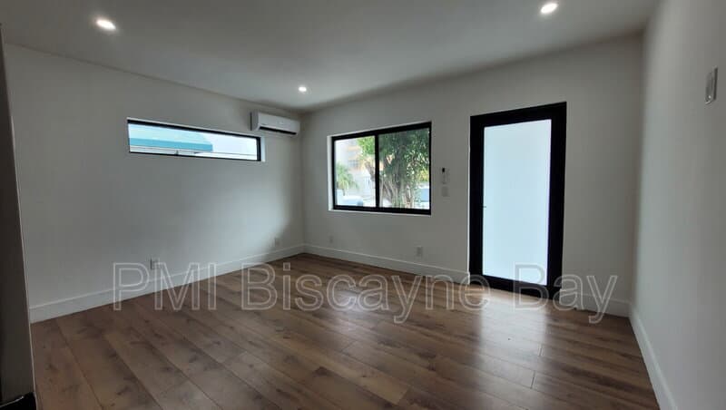 Miami Beach Condo: 419 78th Street