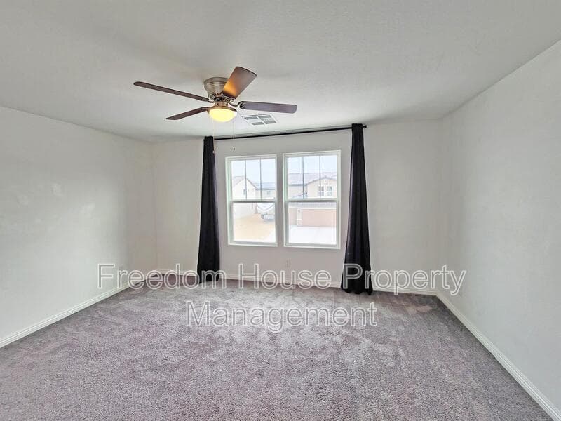 Pahrump House: 3821 East Weld Avenue