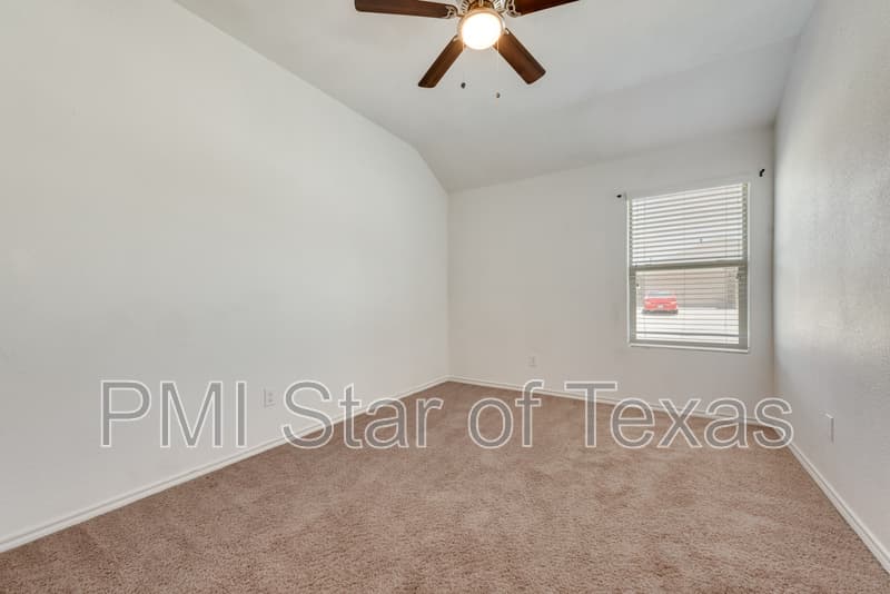 Fort Worth House: 6324 Spokane Drive