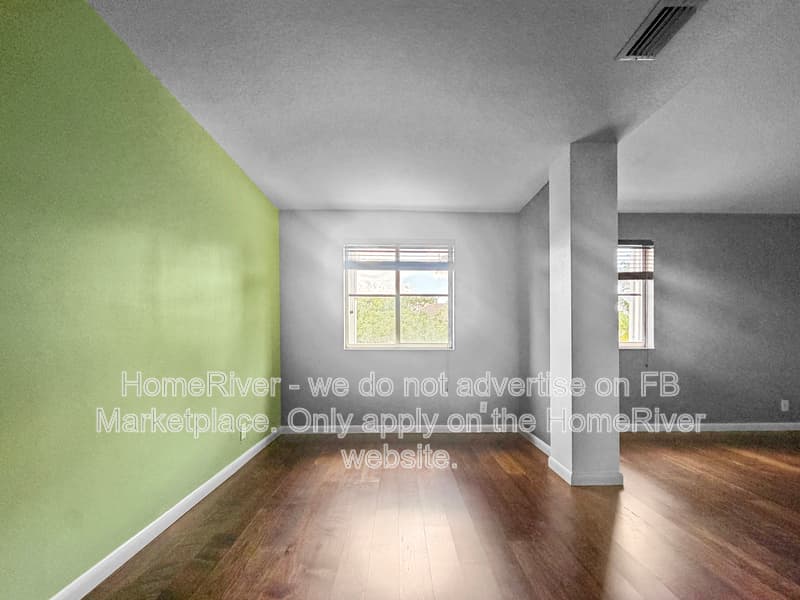 Weston House: 4332 Fox Holw