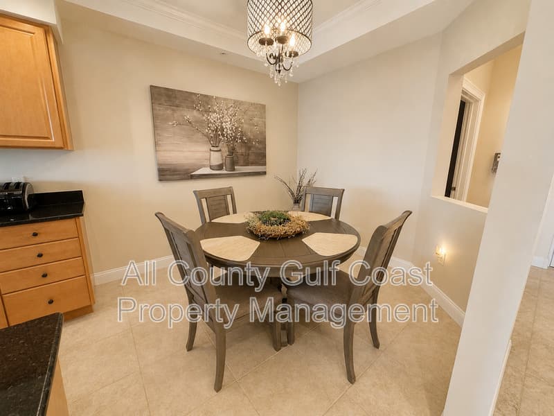 Palmetto House: 611 Riviera Dunes Way