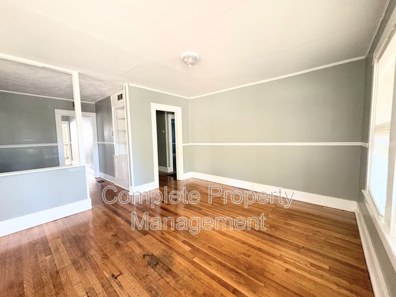 Birmingham House: 8149 1st Avenue South