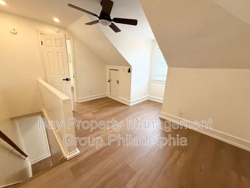 East Lansdowne Condo: 171 Lewis Ave