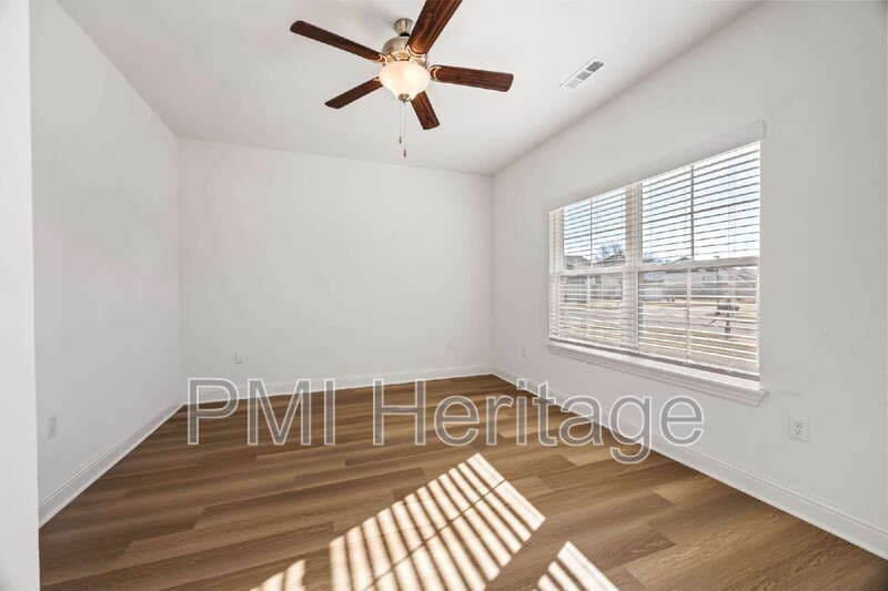 Bentonville House: 5802 Southwest Teppee Avenue