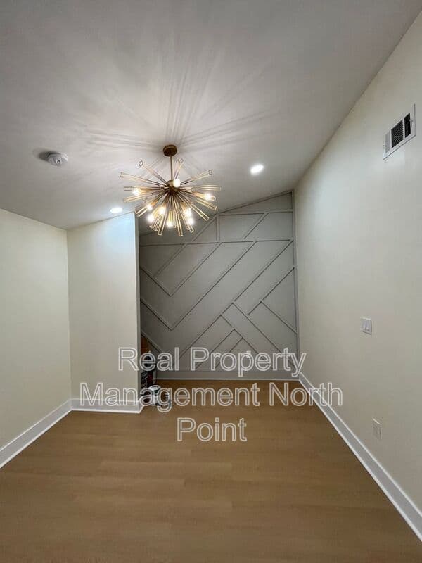 Atlanta House: 1645 Metropolitan Pkwy SW