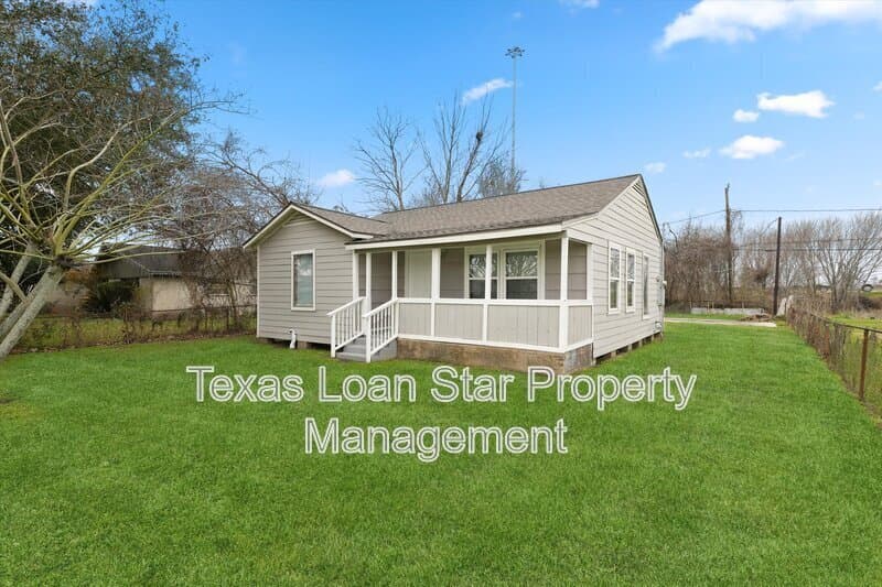 Houston House: 1107 Defender Street