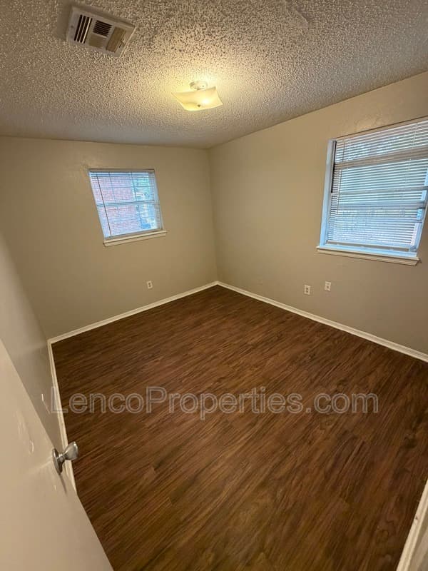 Oklahoma City House: 5221 Brookdale Dr.