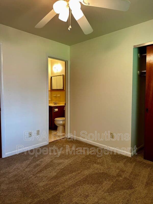 Cincinnati Condo: 229 Rockaway Avenue