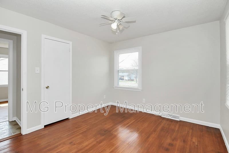 Pineville House: 243 Eden Circle