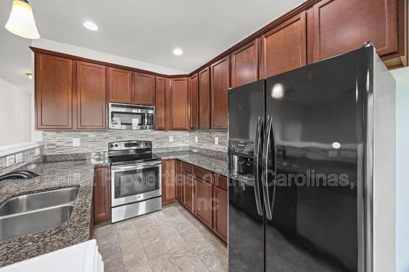 Lake Wylie Townhome: 305 Sandy Spring Lane