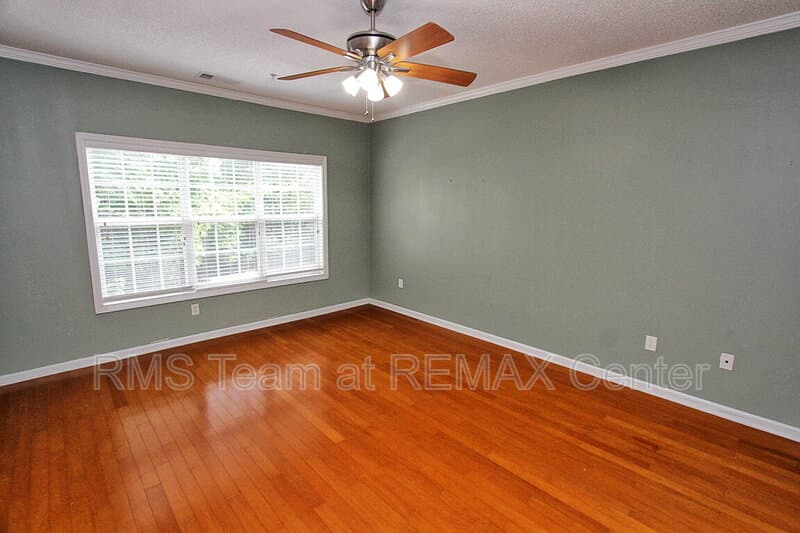 Duluth House: 3500 Sweetwater Rd