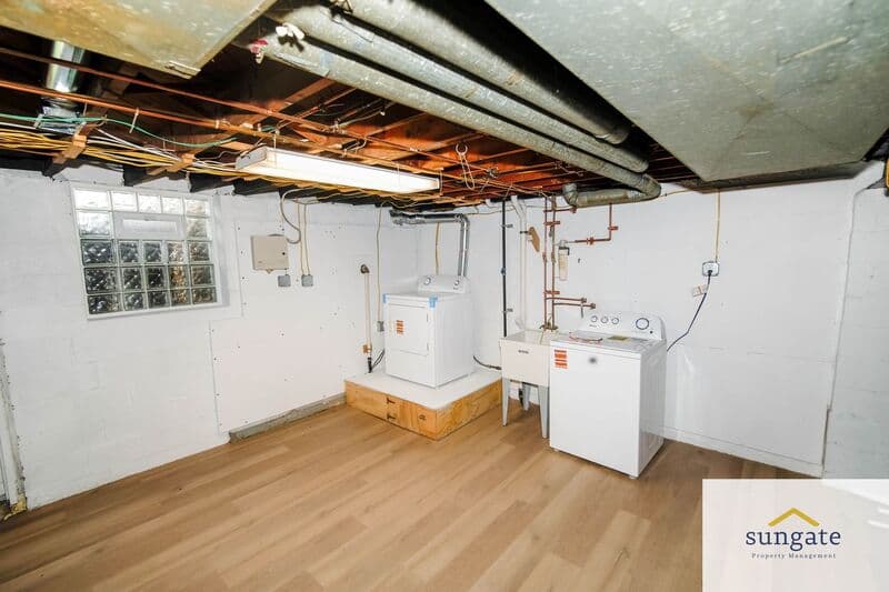 Baltimore Townhome: 3427 N Point Rd