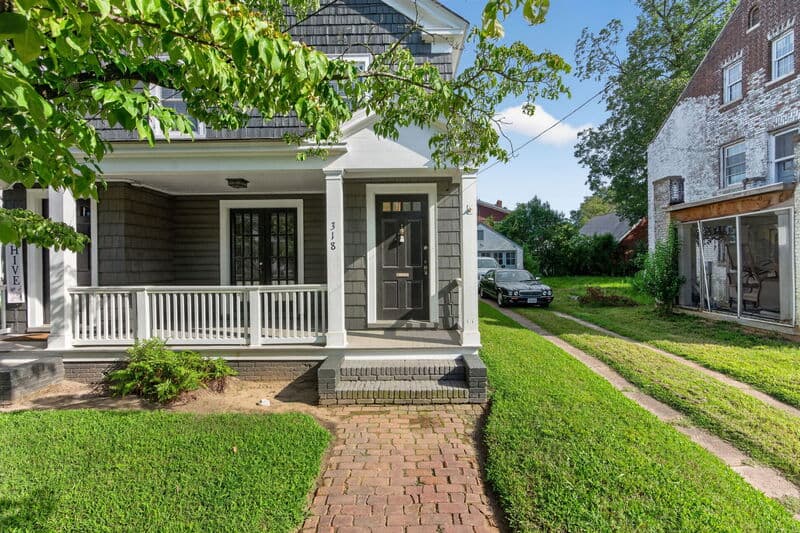 Newport News Condo: 318 61st St - 318