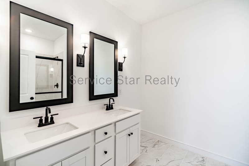Maricopa House: 16635 N Lunar St