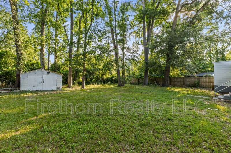 Augusta House: 2541 Rhodes Drive