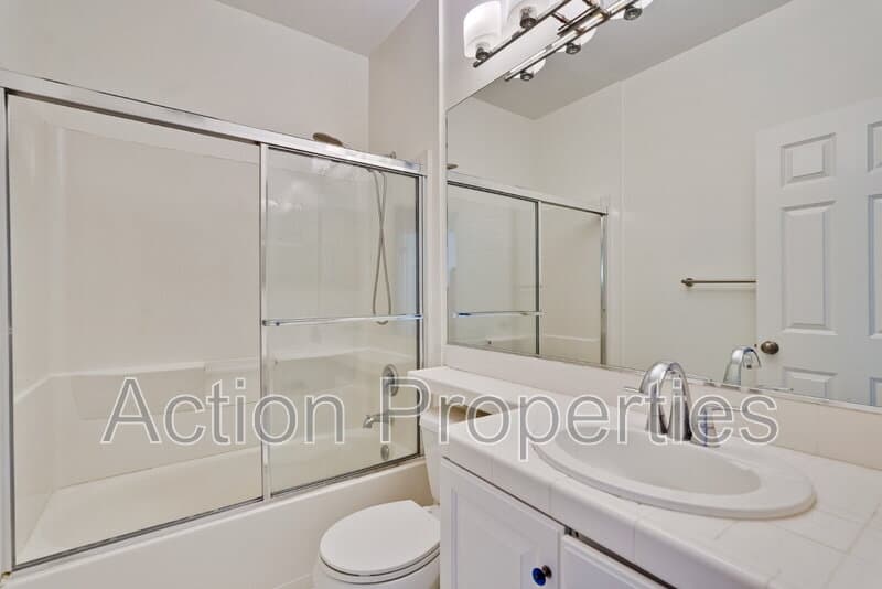 Mountain View Townhome: 146 Holly Court