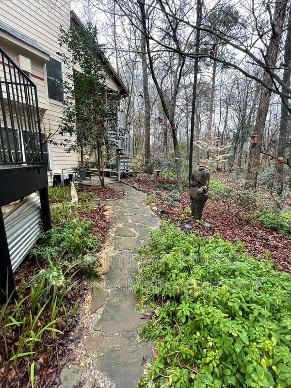 Decatur House: 105 B Dancing Fox Rd