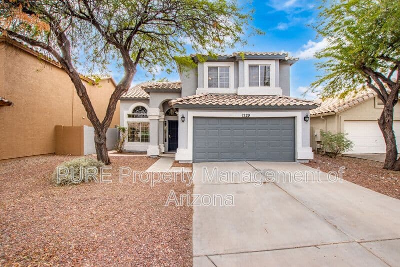 Gilbert House: 1729 W Harvard Ave