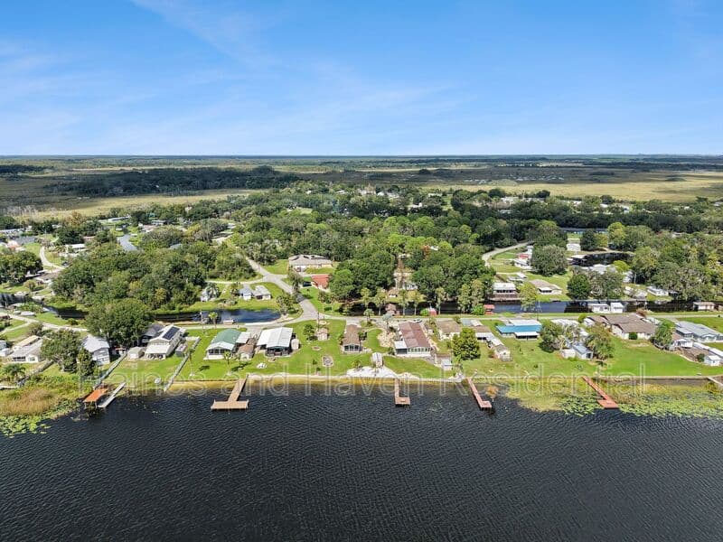 Haines City House: 3208 Lakeview Dr