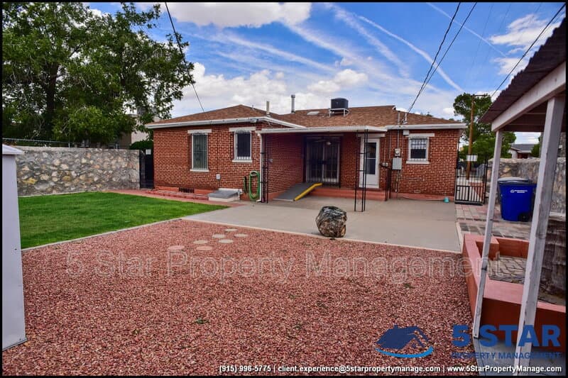 El Paso House: 815 Ellis Street
