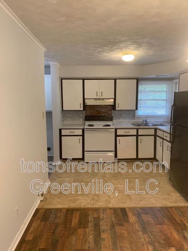 Spartanburg Condo: 3842 South Pine Street