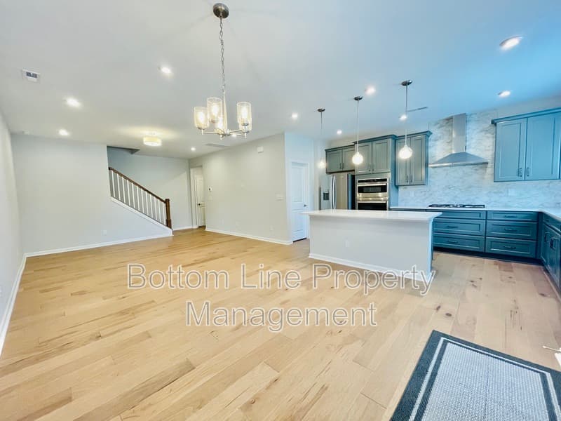 Charlotte Townhome: 419 Vinroot Aly
