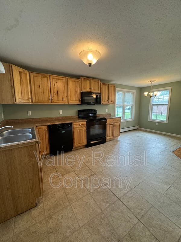 Hadley Condo: 201 Middle Street - 1