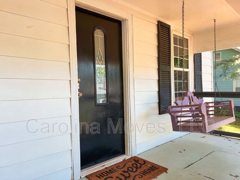 Simpsonville House: 113 Iselin Street