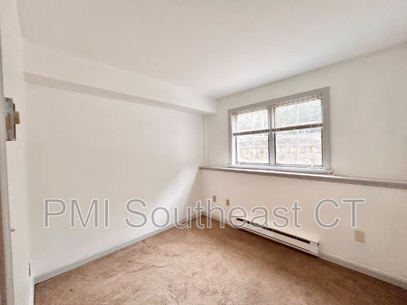 Jewett City Condo: 15 George St