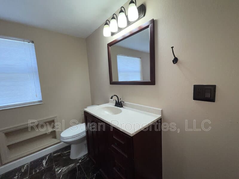 Lakeland House: 1644 Tangerine Street
