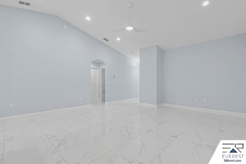 Palm Coast House: 10 Llovera Pl