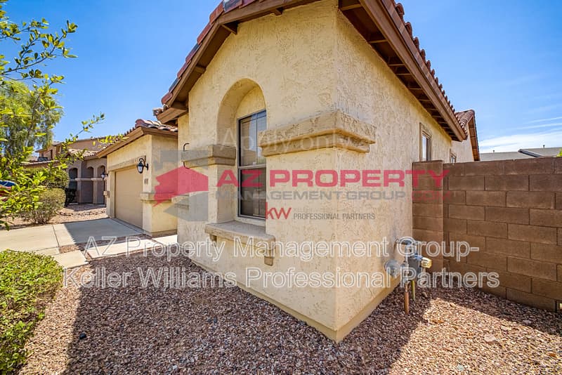 Peoria House: 12653 W Duane Ln