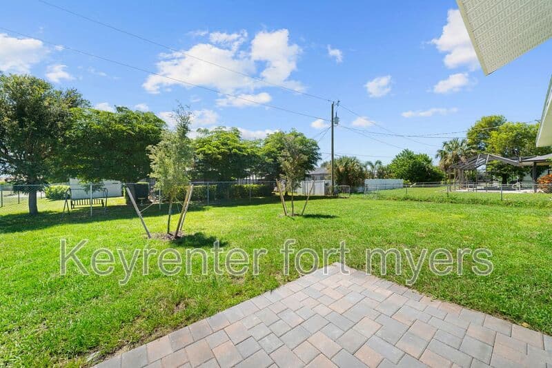 Cape Coral House: 3030 SW 15th Pl