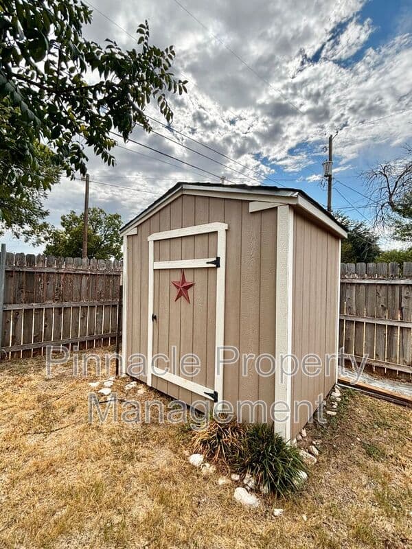 San Angelo House: 2213 S Johnson St