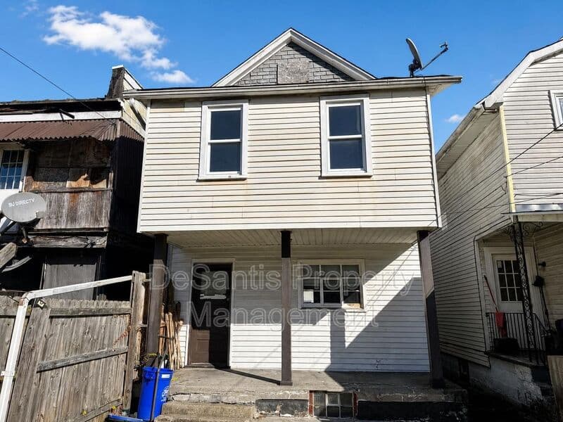 New Kensington House: 1613 Fourth Avenue