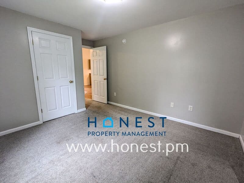 Augusta Condo: 5 Crooker Street