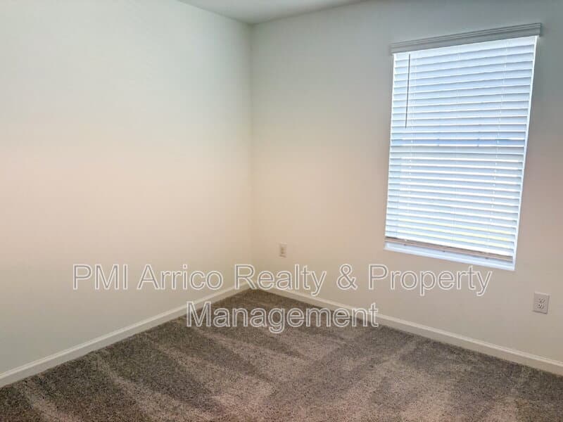 Gibsonton Townhome: 6371 Kay Morgan Lane