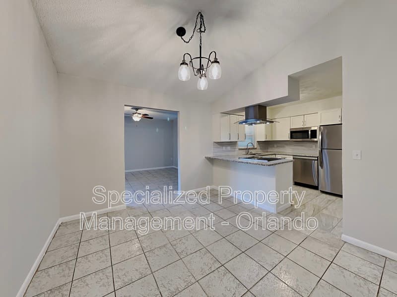 Altamonte Springs House: 600 Stanford Dr