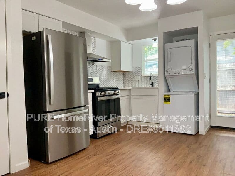 Austin Condo: 3413 Lynridge Dr