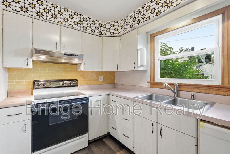 Mars House: 507 Cherry St