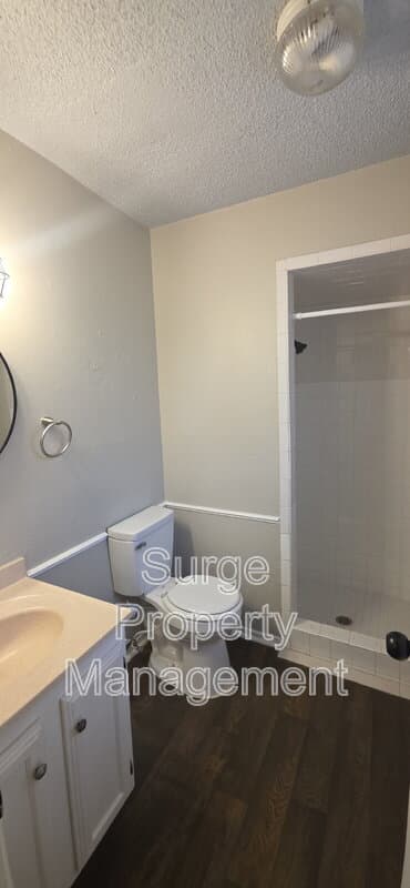 Benbrook Condo: 233 Vista Way