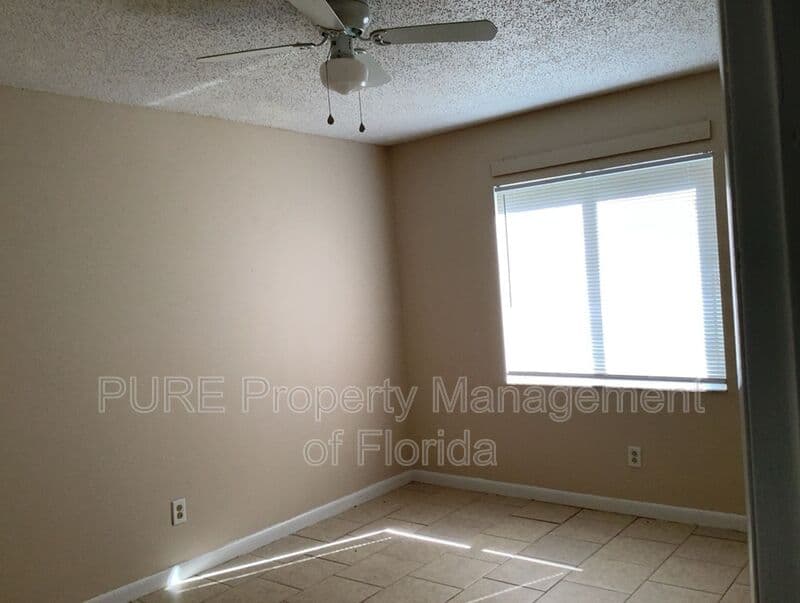 Ocala House: 1814 NE 17 Street